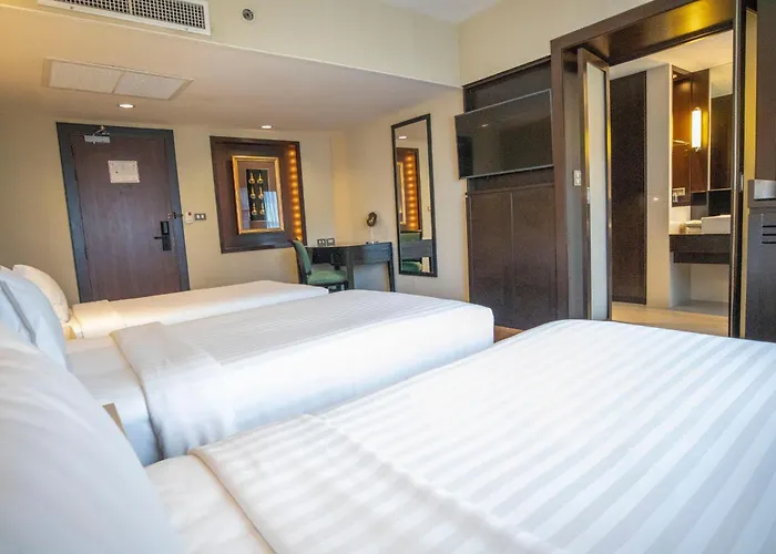 Ramada Plaza By Wyndham Menam Riverside Banguecoque