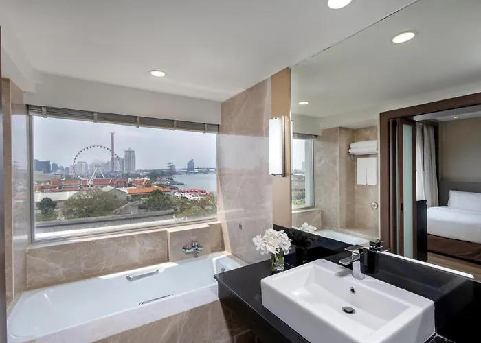 Ramada Plaza By Wyndham Menam Riverside Banguecoque