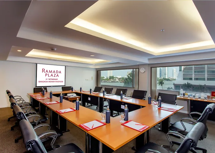 Ramada Plaza By Wyndham Menam Riverside Banguecoque